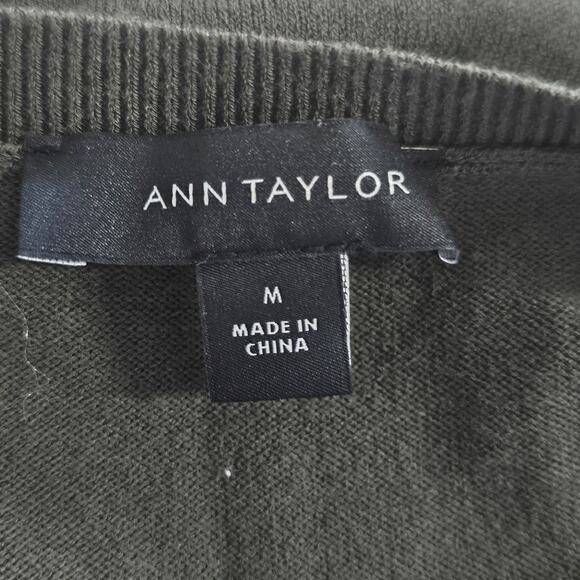 Ann Taylor Olive Green Merino Wool Knit sweater Size M - Picture 5 of 8